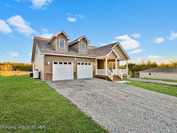 2nd image of 86 Mountainview Dr