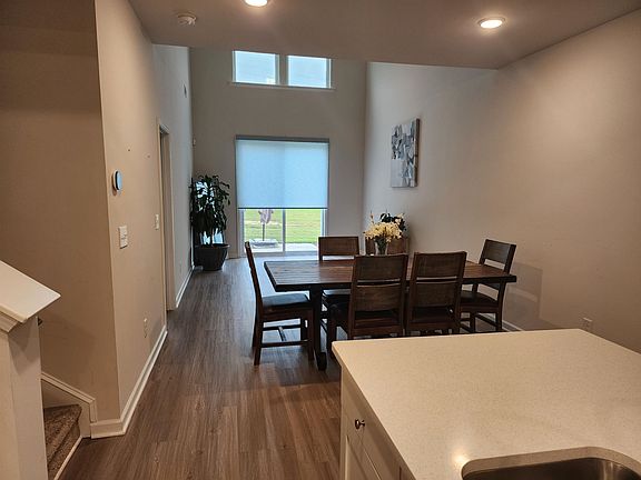 3rd image of 616 Creekway Dr