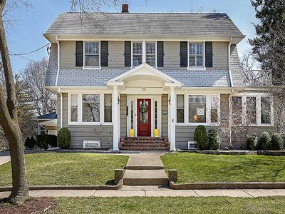 521 Carleton Ave, Glen Ellyn, IL, 60137