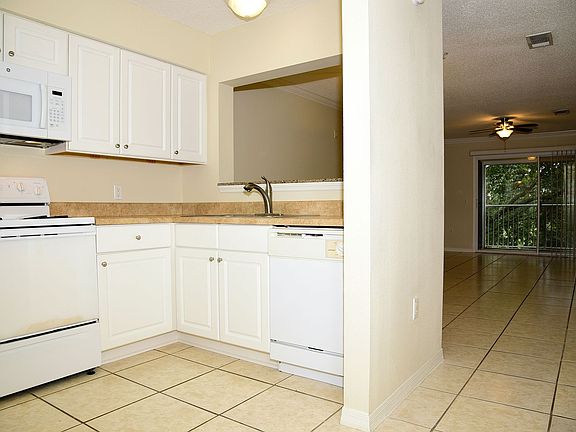 5th image of 4276 Calinda Ln APT 143