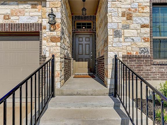 4th image of 5624 Drury Ln