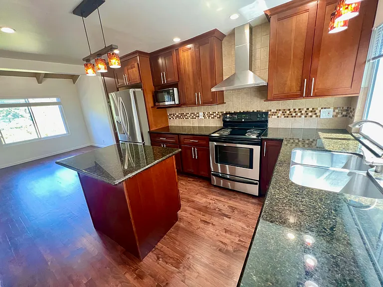37 Creekridge Ct — Photo 12