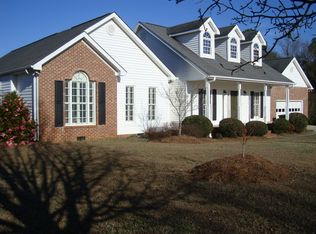 183 Bradford Pl, Lavonia, GA 30553