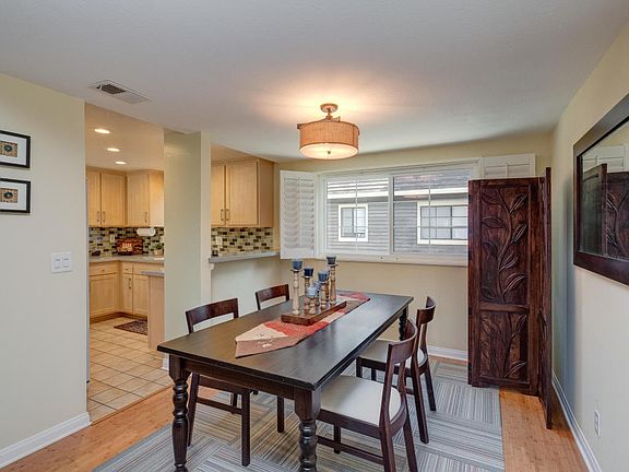 5th image of 883 Magnolia Ave APT 28