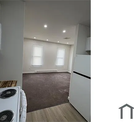2 bed, 1100 sqft, $1,575 — Photo 4