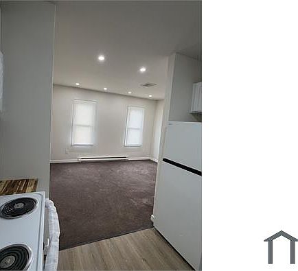 4th image of 474 3rd St #2
