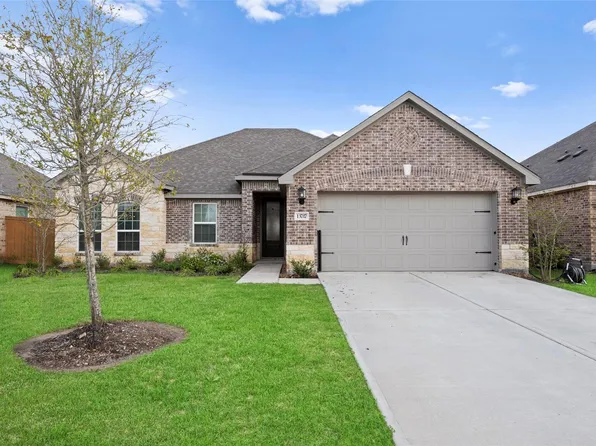 13717 Gaff Rig Dr, La Marque, TX 77568