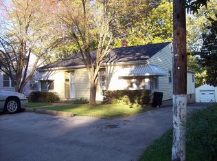 1135 Vernie St, Alton, IL 62002