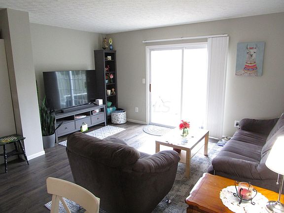 2nd image of 4040 Blendon Way Dr