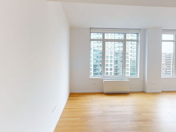 3rd image of 795 Columbus Ave APT 11L