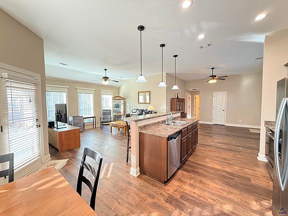5th image of 2402 Quail Ridge Ln