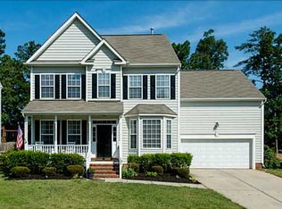 132 Sudano Ct, Holly Springs, NC 27540