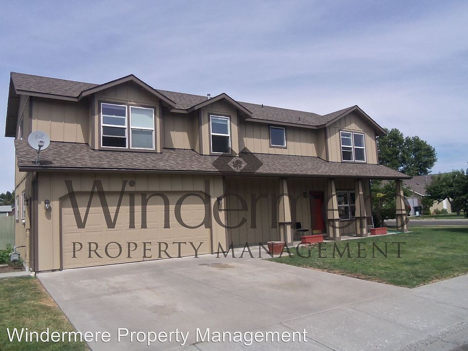 1st image of 1169 SE Surita Ct