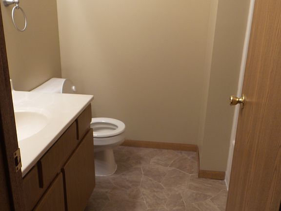 4th image of 2895 Bluffside Dr
