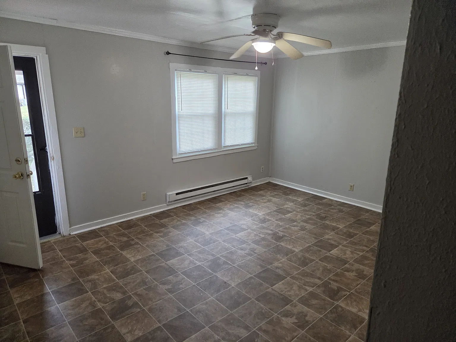 141 Bryan Ave — Photo 2