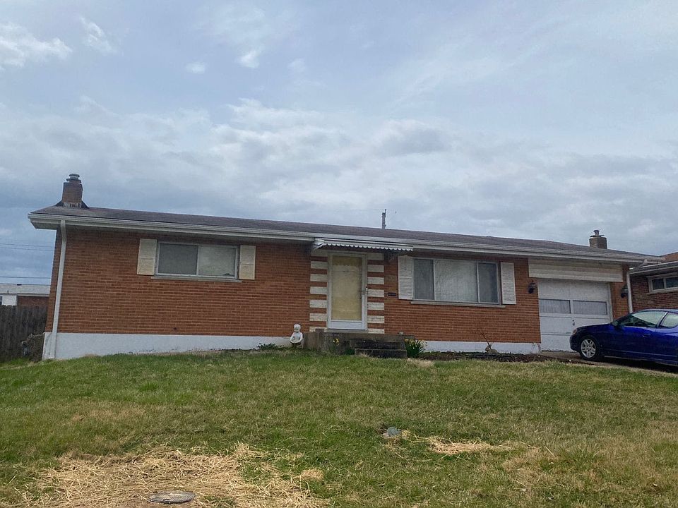 1st image of 300 Southampton Dr