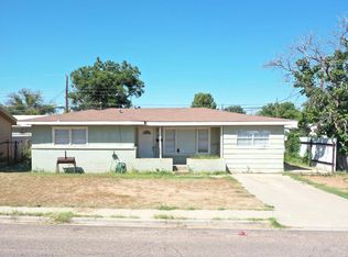 811 NE 2nd St, Andrews, TX 79714