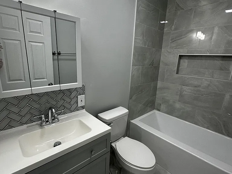 1109 Belvedere St — Photo 16