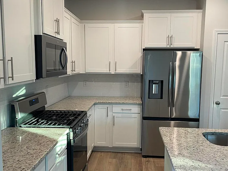 596 Glen Clova Dr — Photo 24