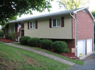 949 Beechwood Dr, Kingsport, TN 37663