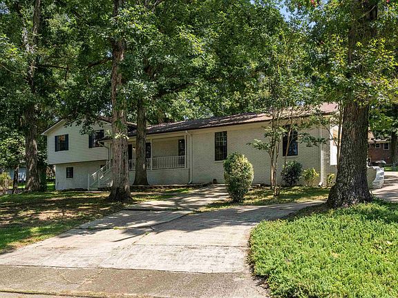 2nd image of 3231 Rockbay Cir