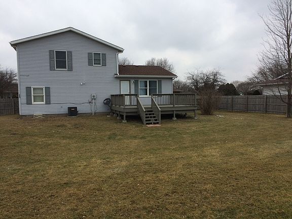 5th image of 403 E Goldenrod Dr