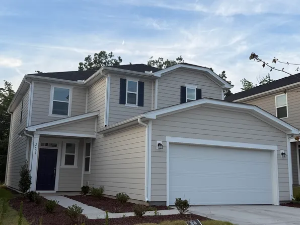 2409 Abbot Hall Dr, Raleigh, NC 27616