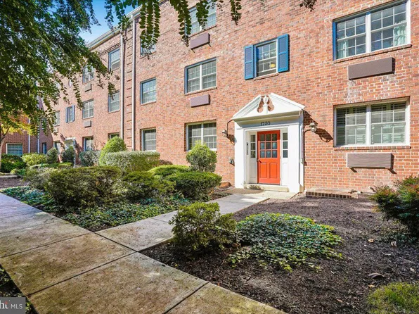 1730 W Abingdon Dr APT T2, Alexandria, VA 22314
