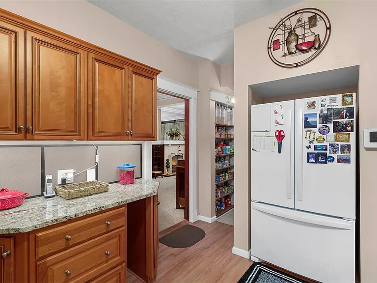 3637 Meramec St — Photo 11