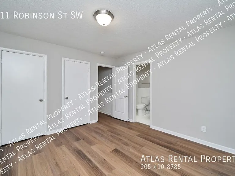 211 Robinson St SW — Photo 8
