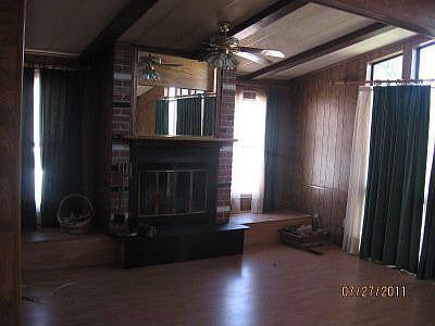 Living Room with fireplace