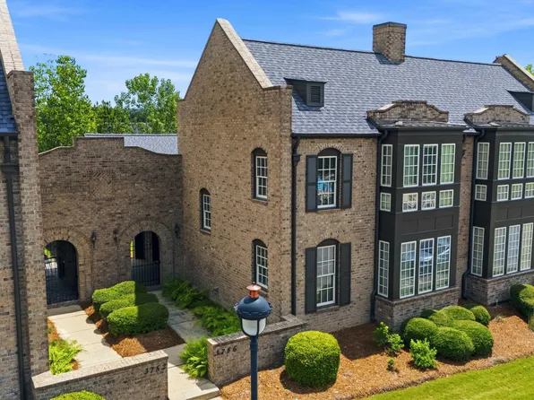 3756 Village Center Way, Birmingham, AL 35226