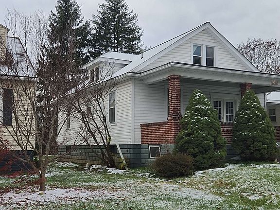 3rd image of 12 Harold St