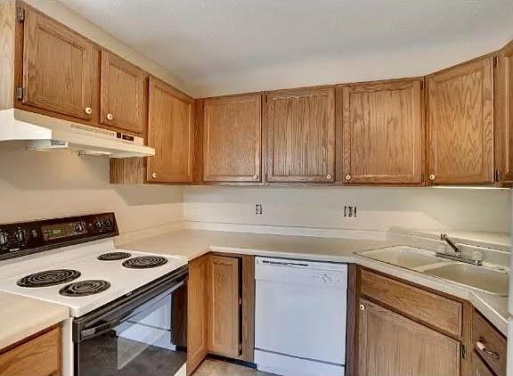 2nd image of 2240 Ridge Dr APT 33