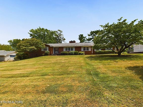 2nd image of 7100 Cresthill Dr