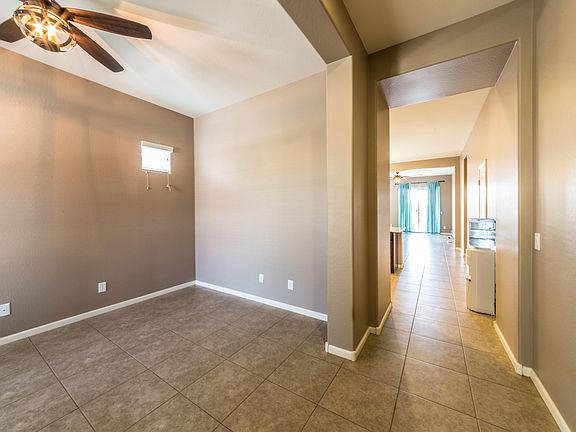 4th image of 20491 W Briarwood Dr