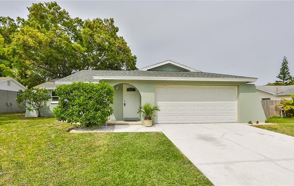 1st image of 11243 Village Green Ct