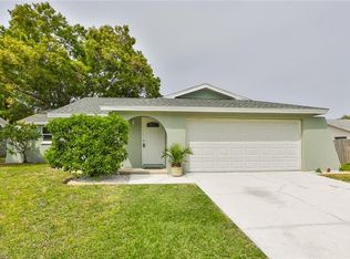 11243 Village Green Ct, Seminole, FL 33772