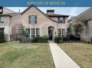 456 Renaissance Ln, Irving, TX 75060
