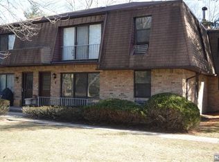 232 Collignon Way APT 3A, River Vale, NJ 07675