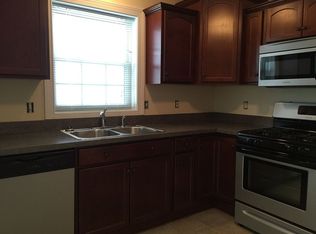 415 Hillside Dr, Mountville, PA 17554