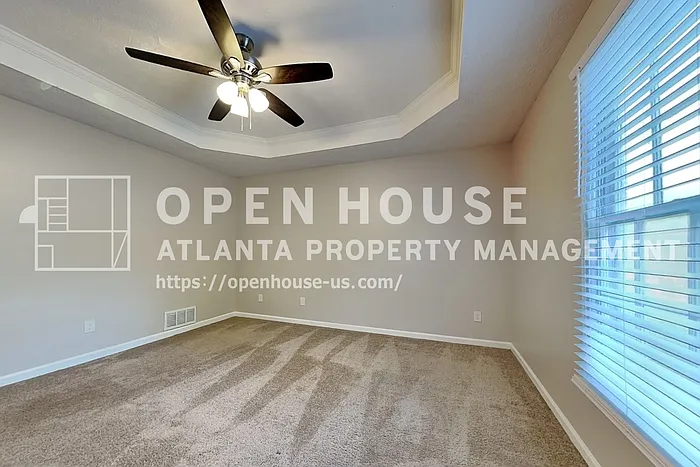 2290 Huntington Dr — Photo 12