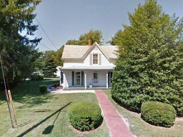 22 Avenue E, Holbrook, NY 11741