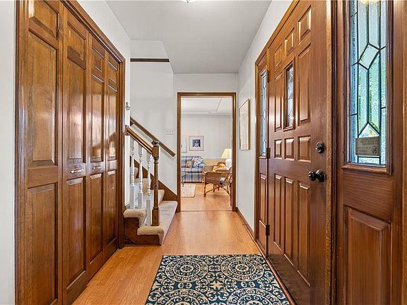 5th image of 3905 NE Beechwood Dr