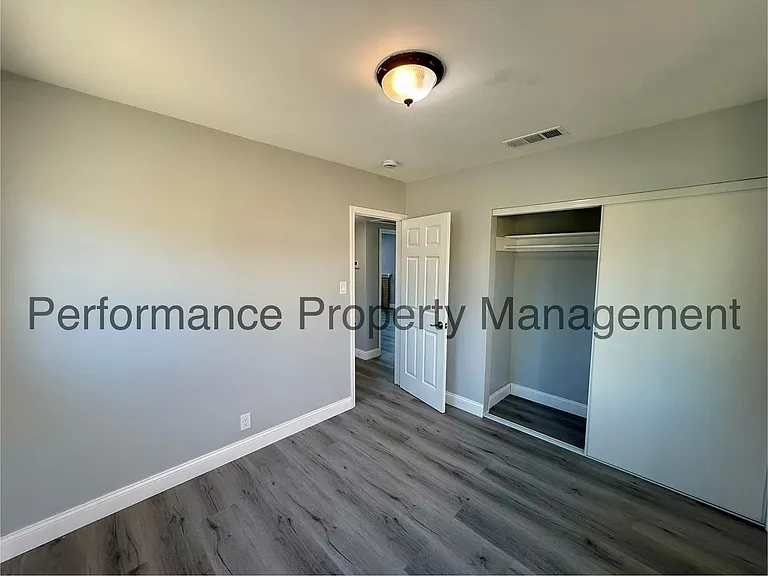 3720 Apache Ave — Photo 7
