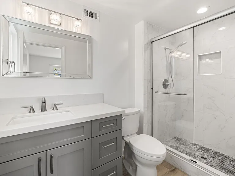 41 Oakleaf Ave — Photo 9