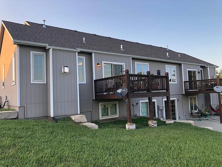 507 Oak Leaf Ct — Photo 2