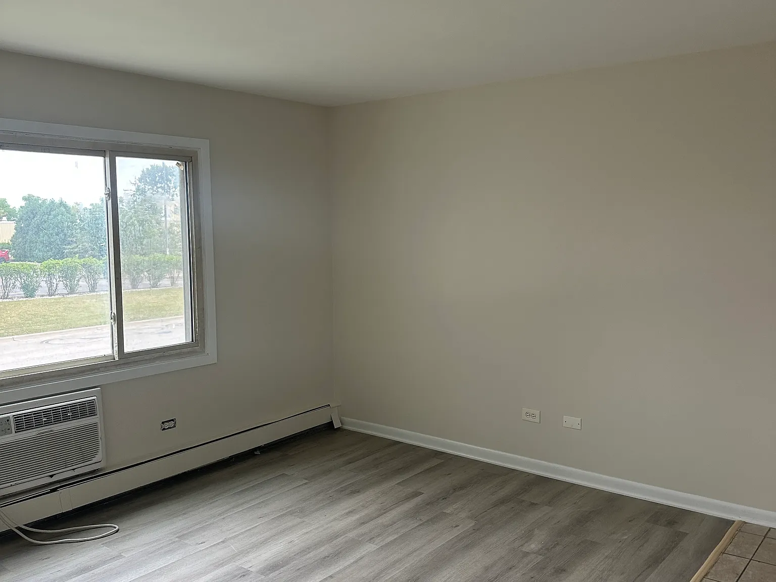 2 bed, 890 sqft, $1,500 — Photo 3
