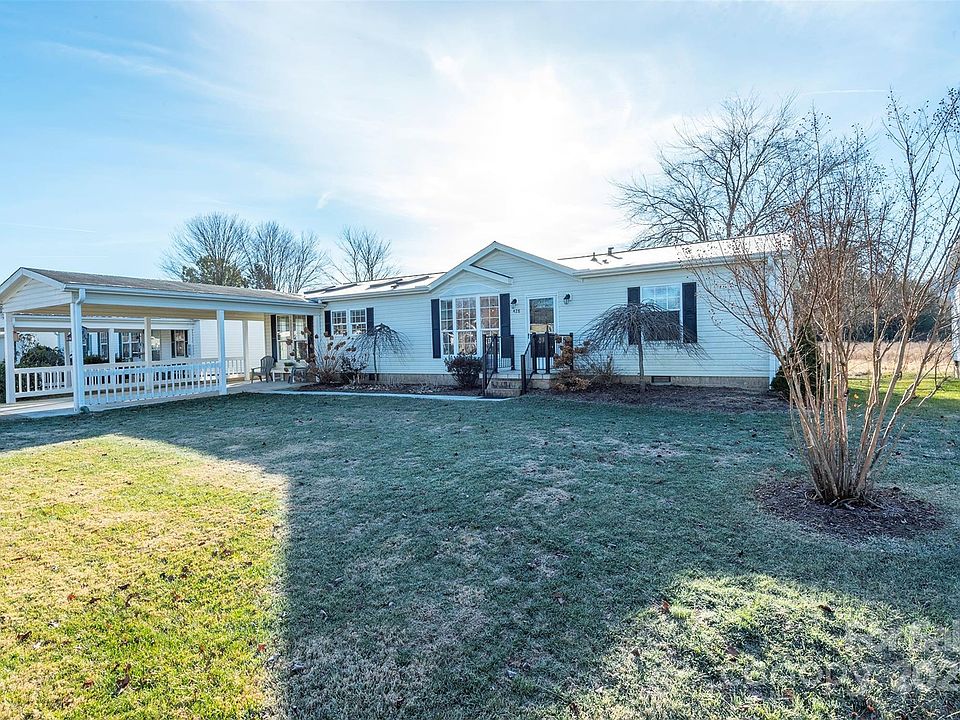 1st image of 428 Riverwind Dr