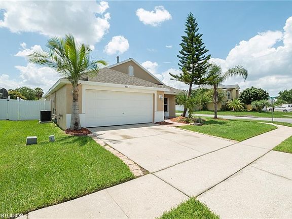 3rd image of 6734 Bouganvillea Crescent Dr